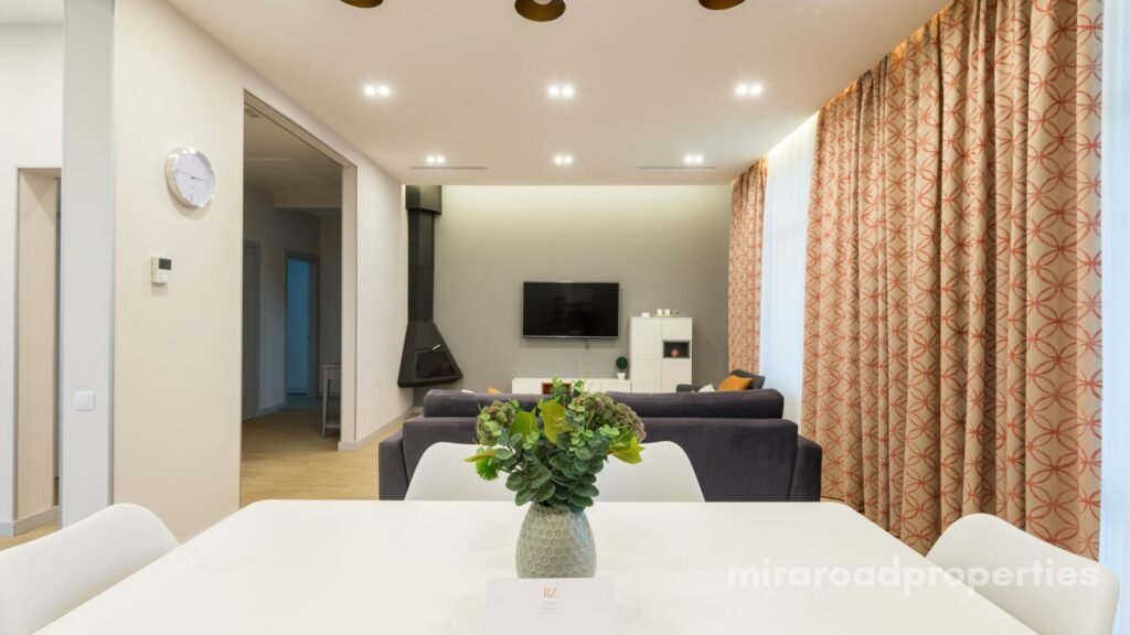 3BHK flat rental in Mira Road with parking