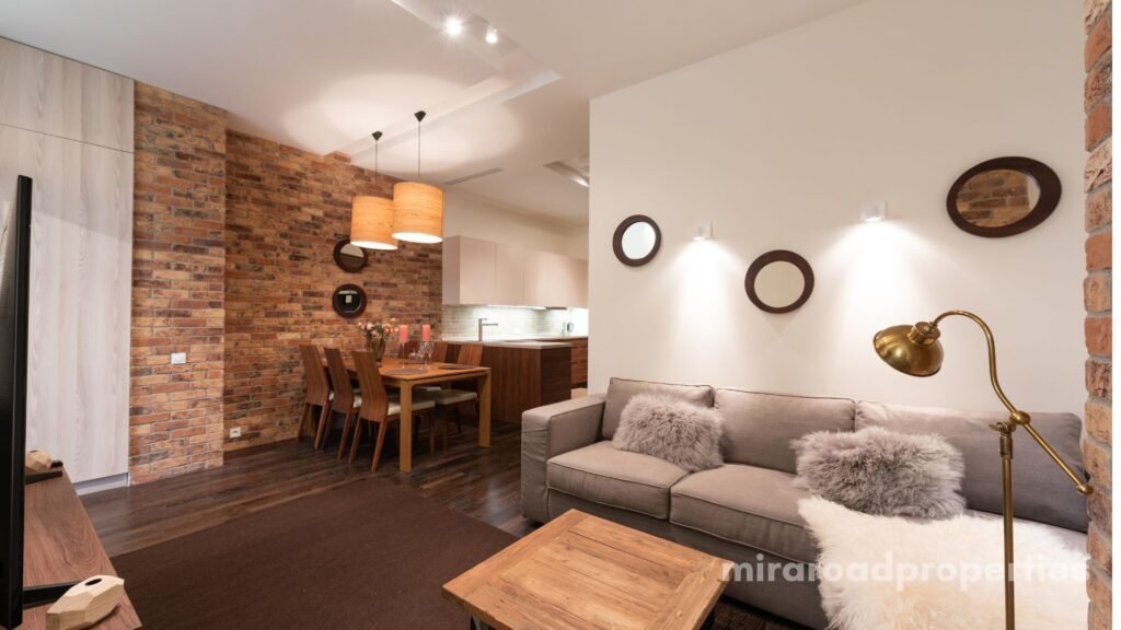Flat house for rent in Mira Road with sea view
