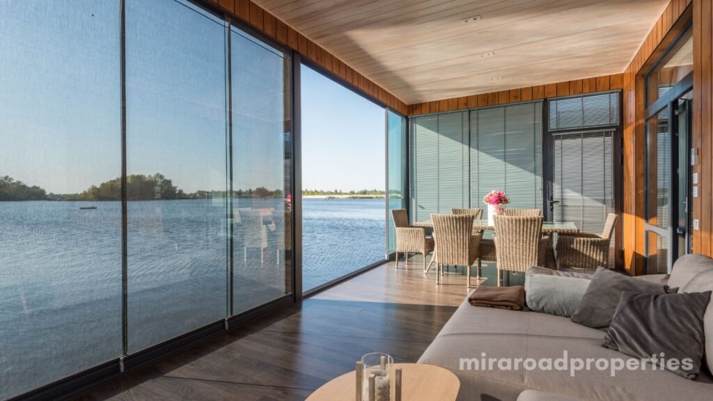 Flats for rent in Mira Road with sea view