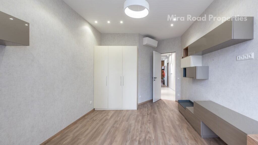 Gated community Affordable apartment flat for sale in Mira Road