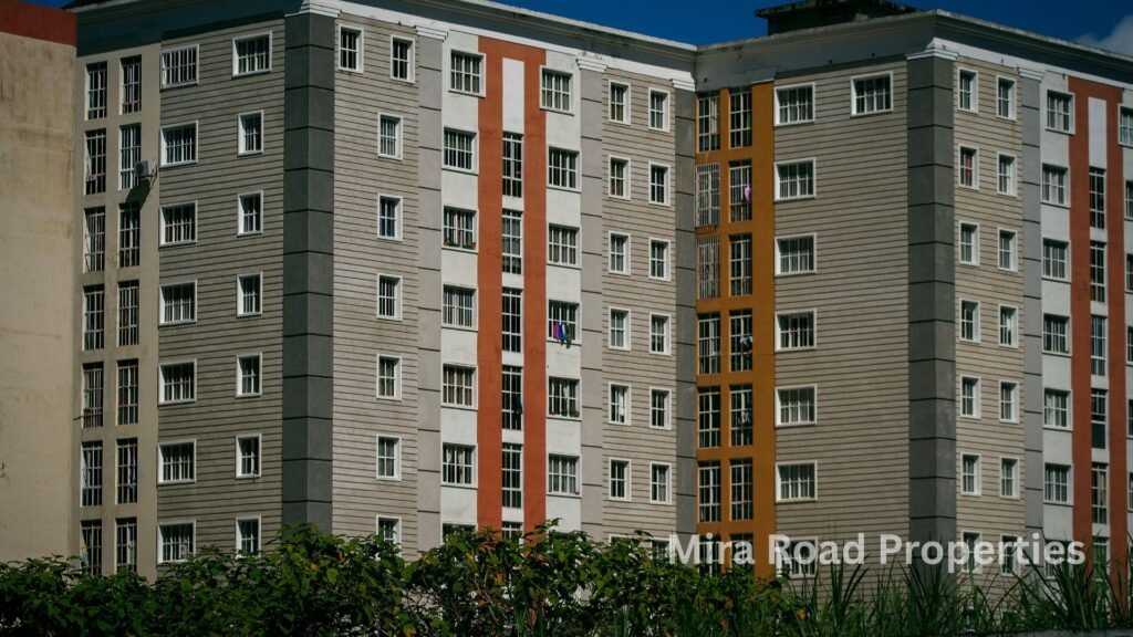 24-hour water supply flats for bachelors in Mira Road