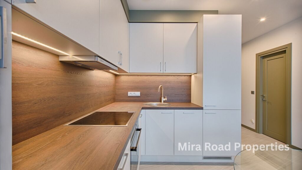 No broker Flats with modular kitchen for rent in Mira Road
