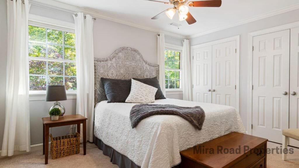 2 BHK flat for rent near Mayfair Housing Mira Road