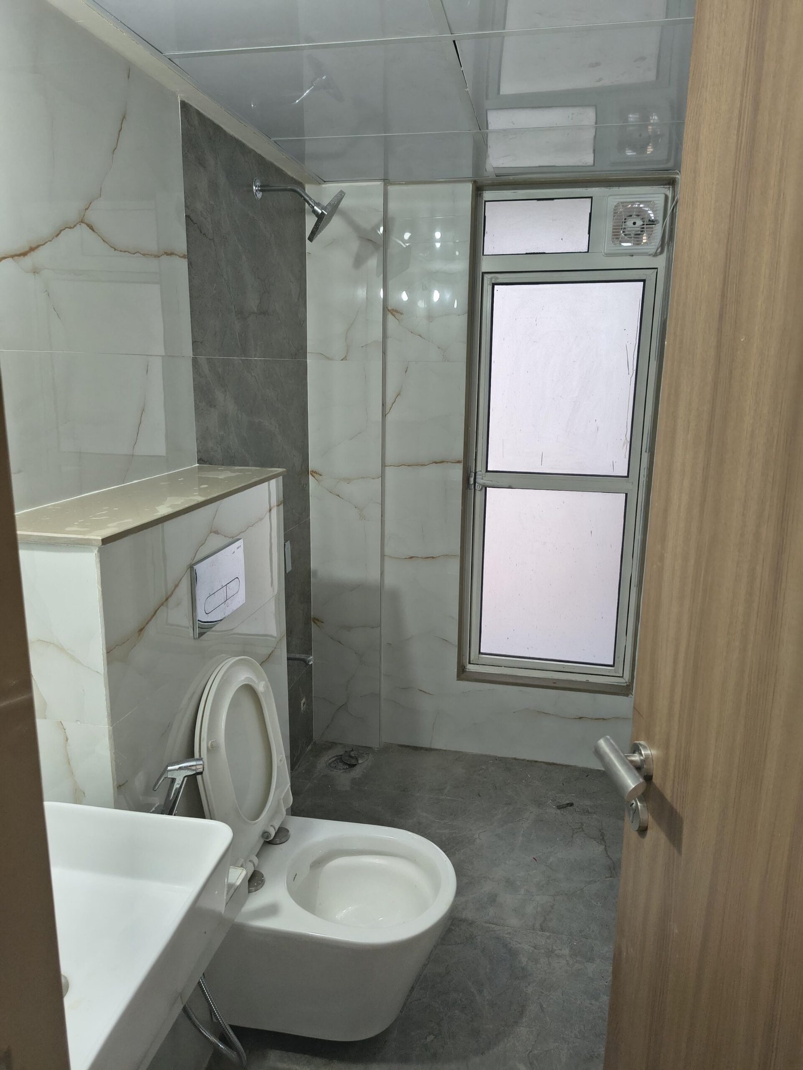 2 BHK Flat for rent in Mira Road East, Mira Bhayandar 650 Sq