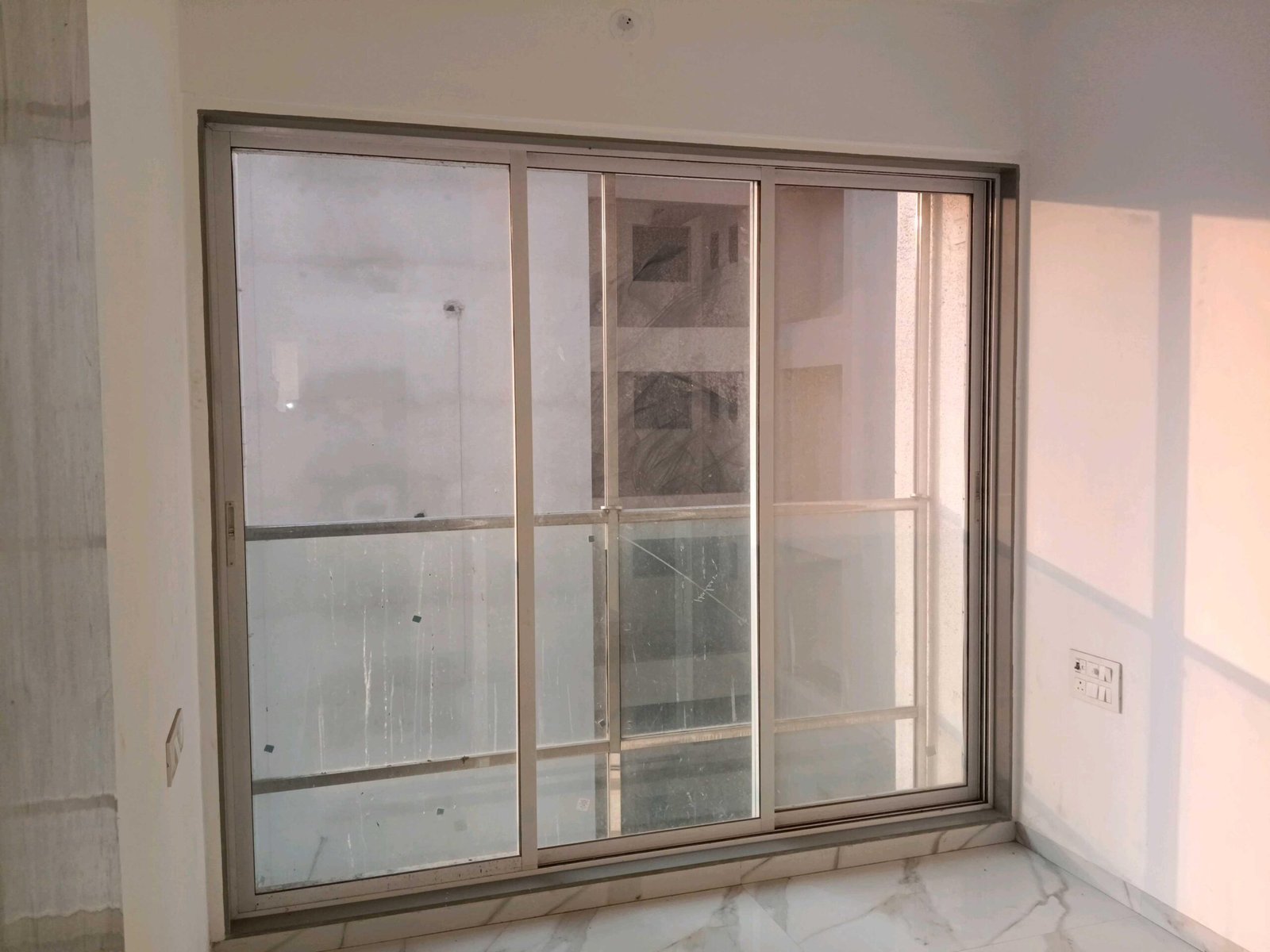 2 BHK Flat for rent in Beverly Park, Mira Road East 650 Sq