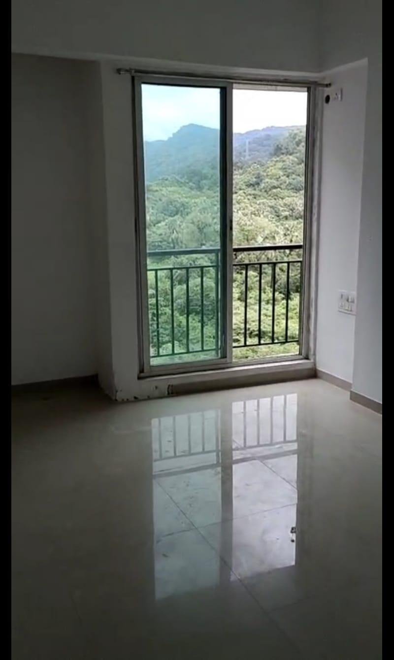 2 BHK Flat in Hiraco Eminence Kashimira, Mira Road East