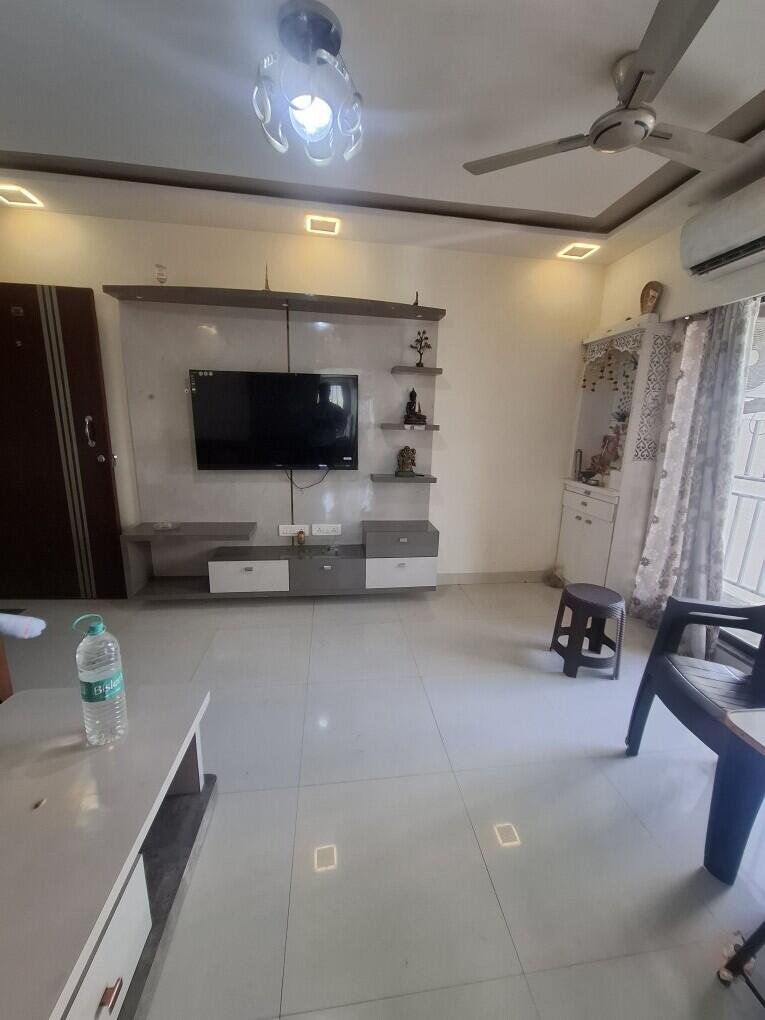 2 BHK Flat for Rent in Prithvi Pride, Vinay Nagar, Mira Road (Furnished)