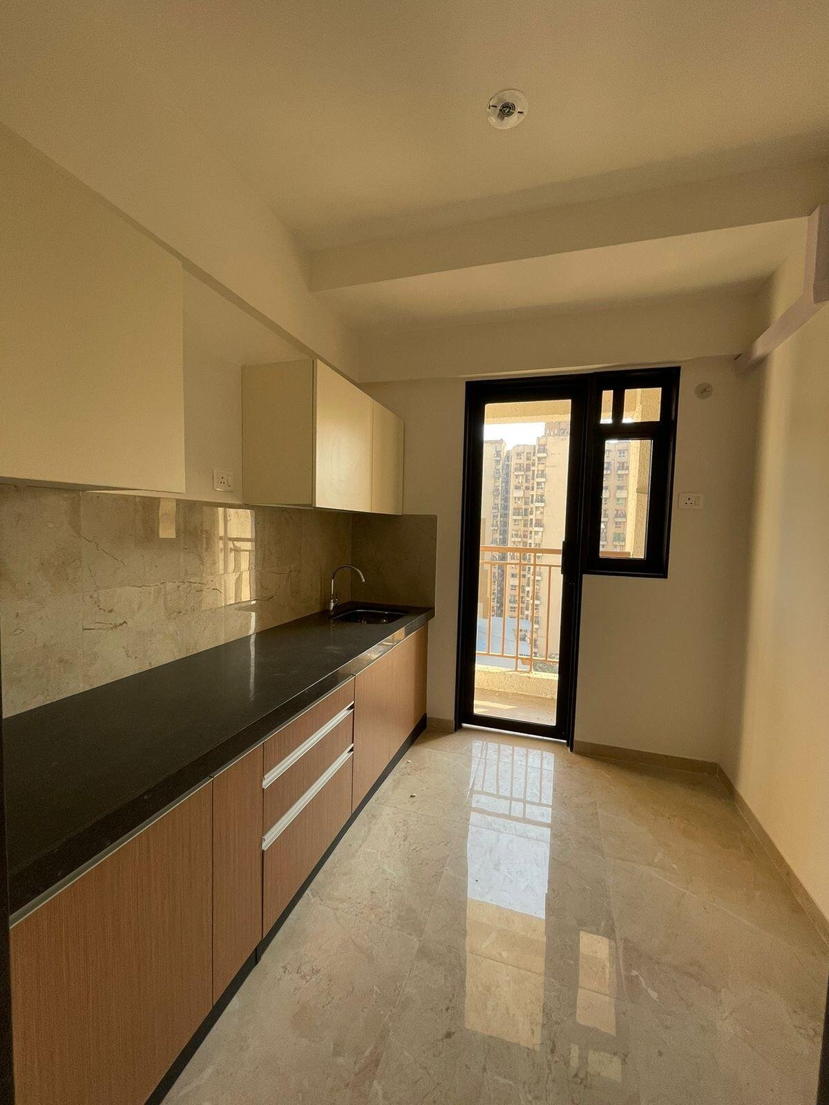 2 BHK Flat for rent in Mira Road, Mira Bhayandar760 Sq