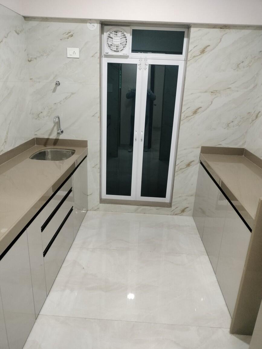 2 BHK Flat in Oswal Paradise Parshwa Nagar, Mira Road East