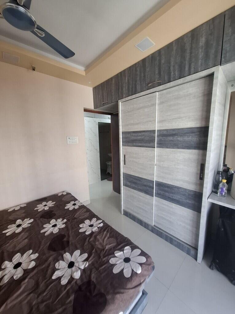 2 BHK Flat for rent in Vinay Nagar, Mira Road East