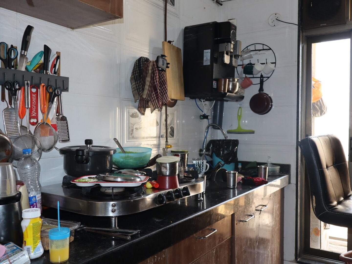 2 BHK Flat in Mira Road East, Mira Bhayandar