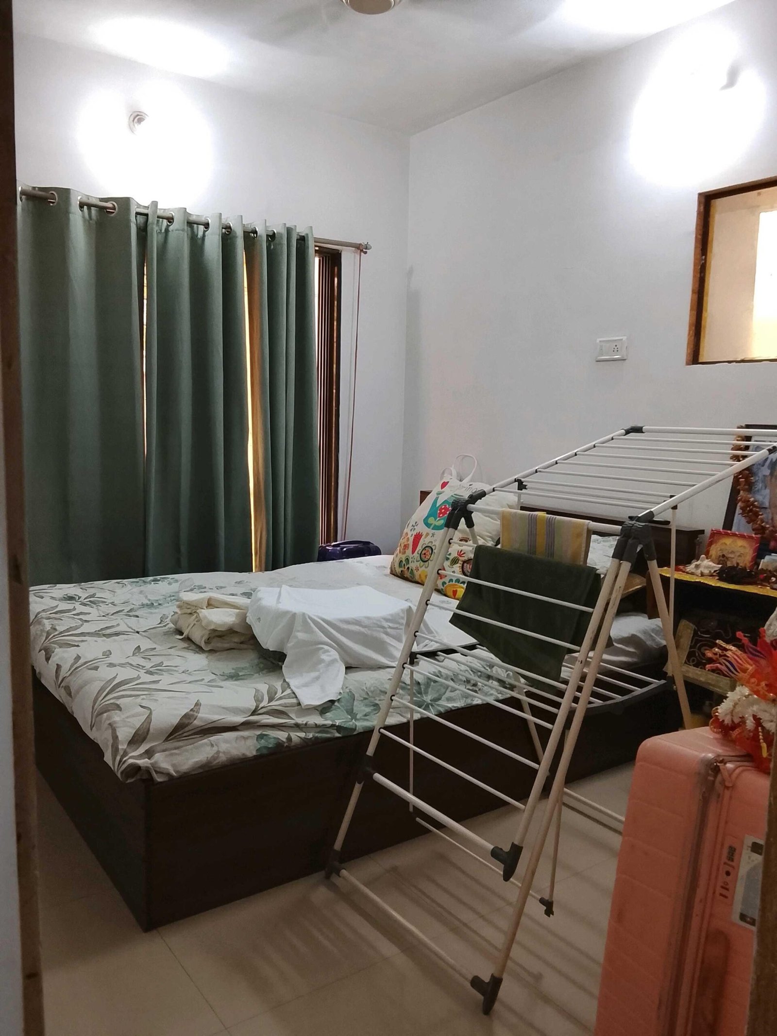 2 BHK Flat in Poonam Gardens, Mira Road East