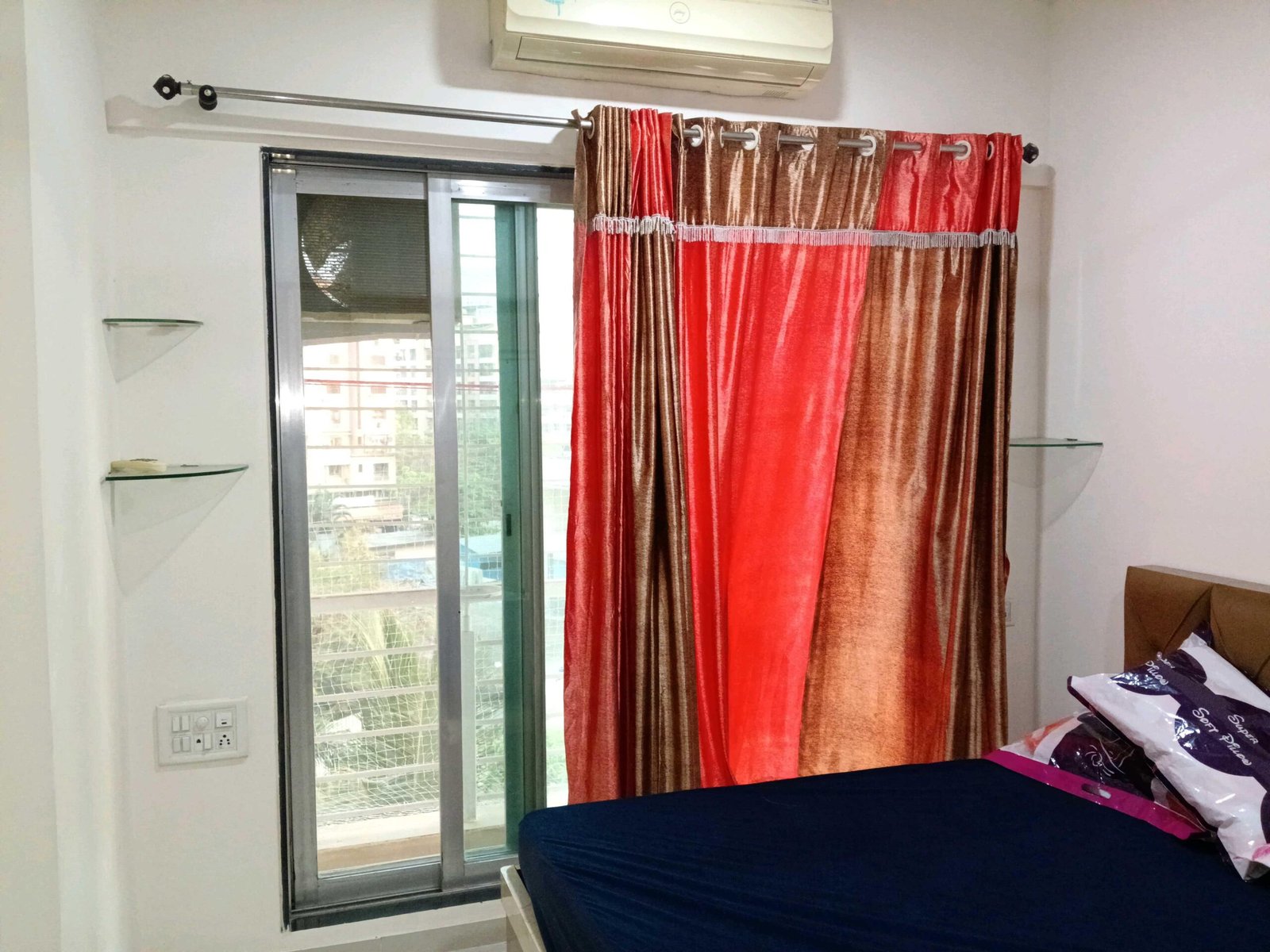 2 BHK Flat for rent in Chandan Shanti, Mira Road East 1083 Sq