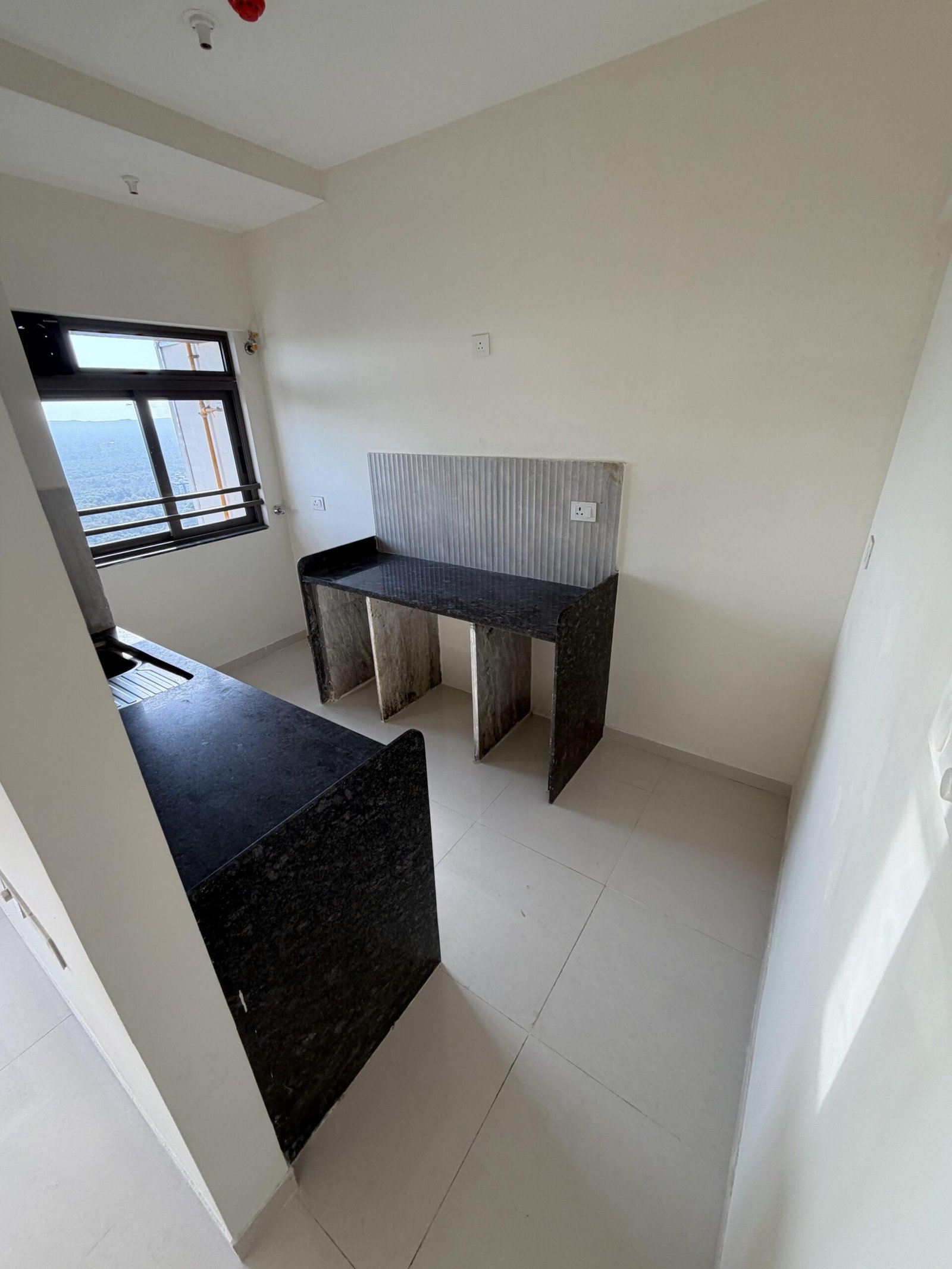 3 BHK Flat for rent in Mira Road East, Mira Bhayandar 1100 sq. ft.