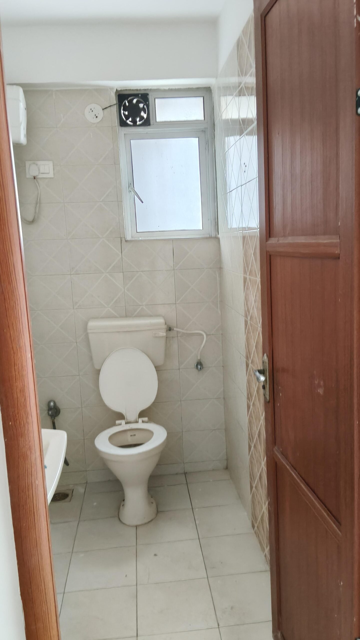 2 BHK Flat in Kashimira, Mira Road East