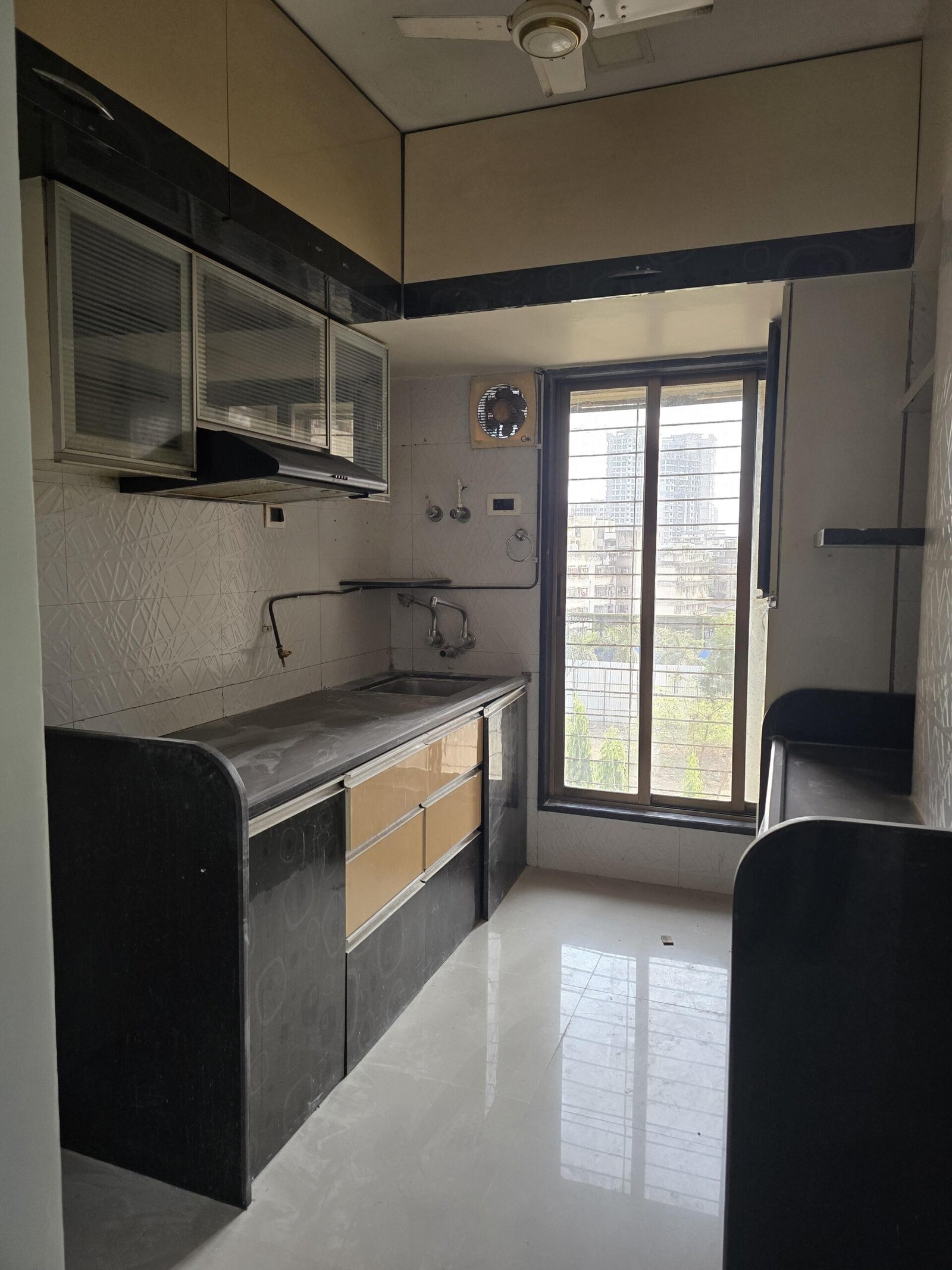 2 BHK Flat in Unique  Poonam Gardens, Mira Road East