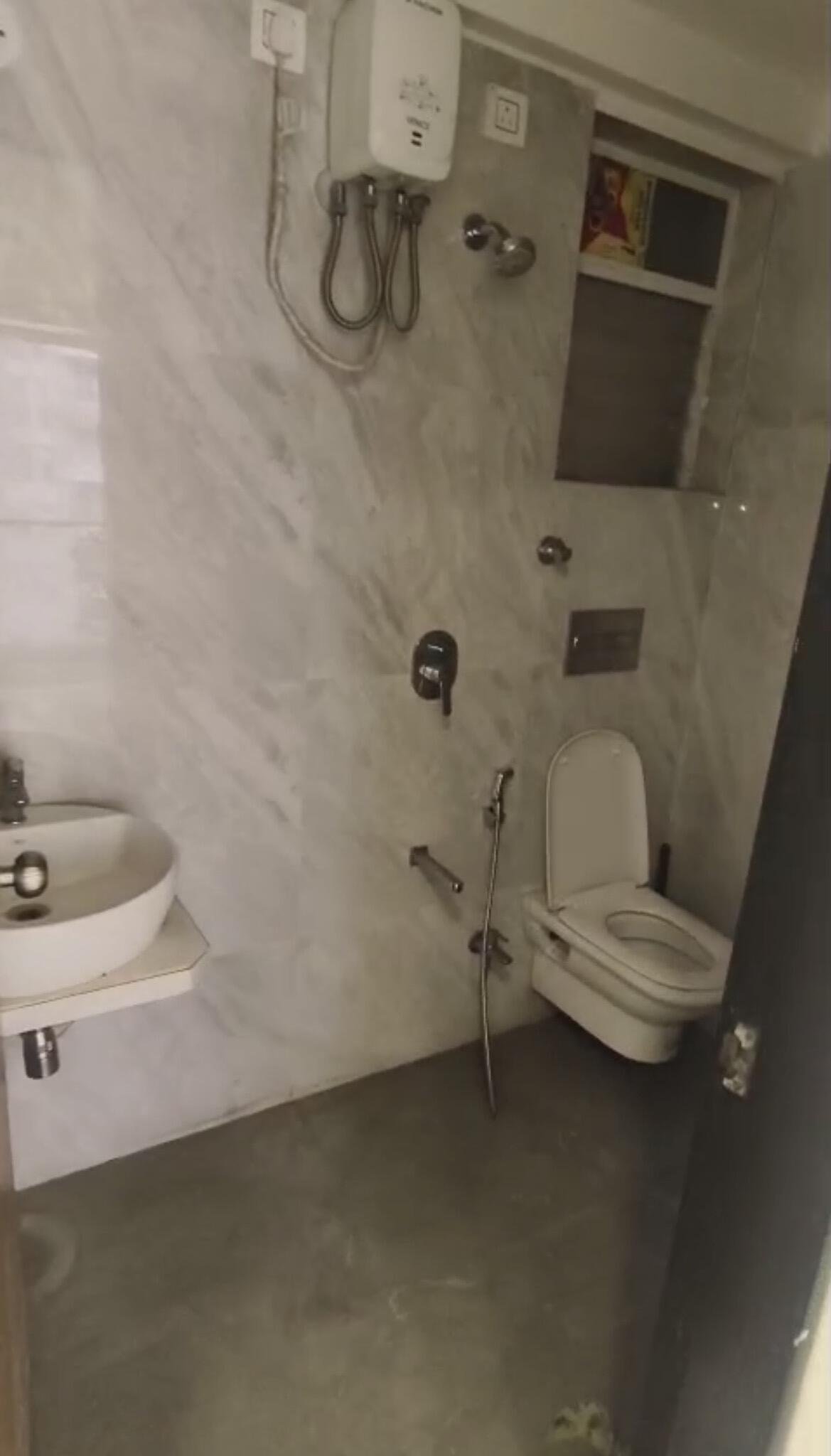 2 BHK Flat for rent in Chandan Shanti, Mira Road East 1083 Sq