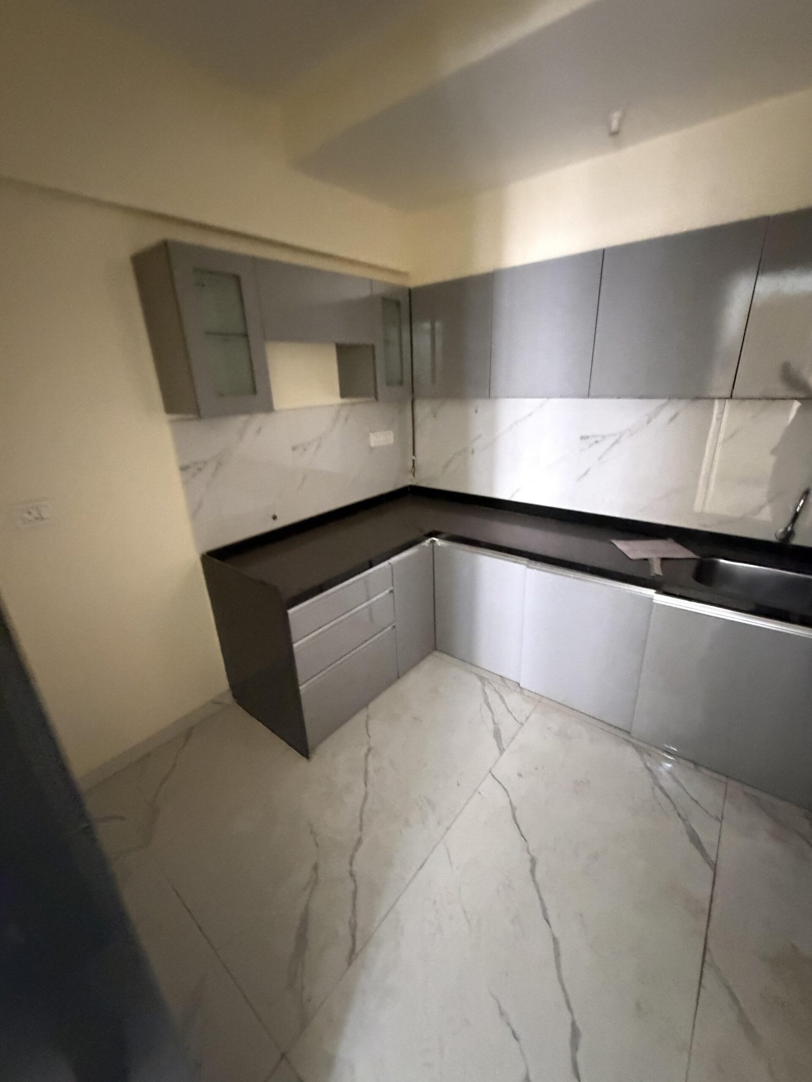 2 BHK Flat for rent in JK Iri Mira Road Bhayandar