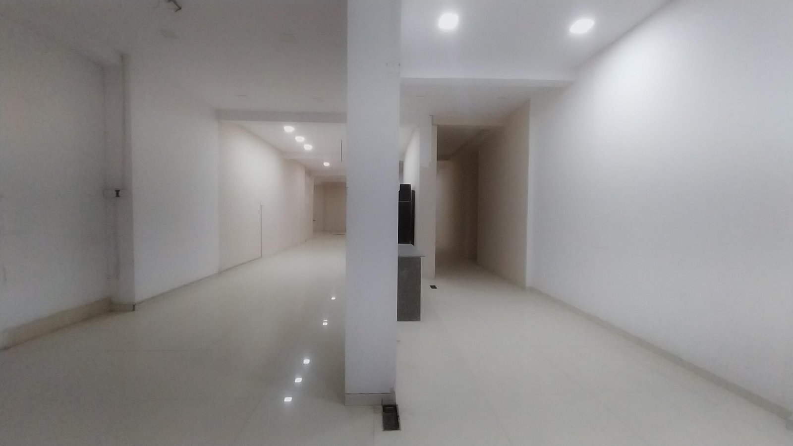 Showroom Ravi Gaurav Woods in Mira Road, Mira Bhayanda