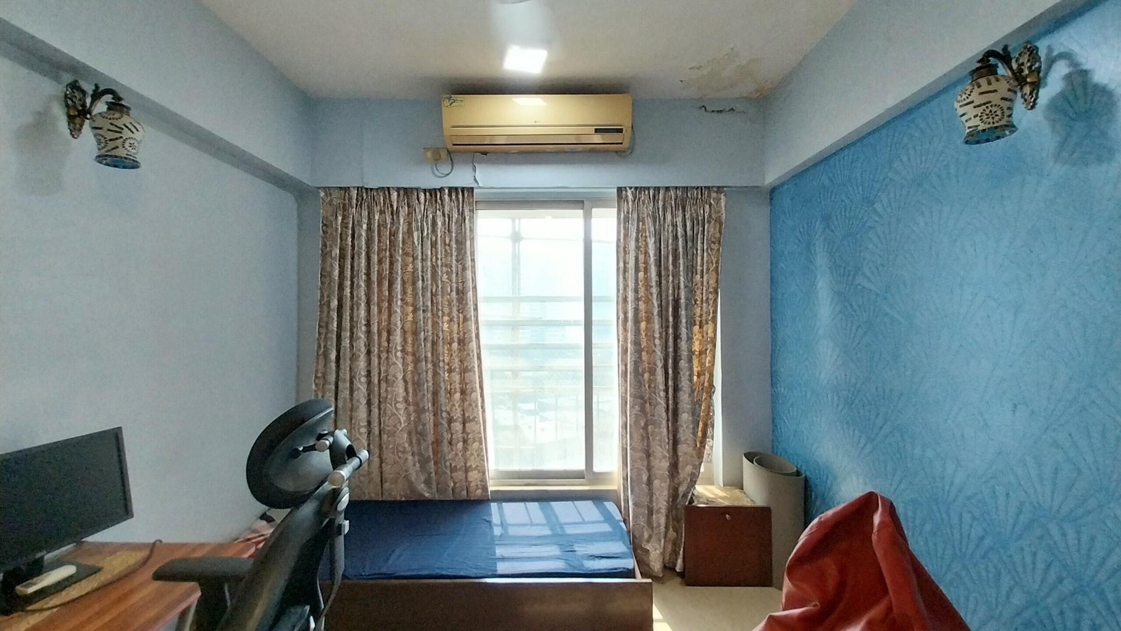 3 BHK Flat in Lodha Aqua Mira Road,