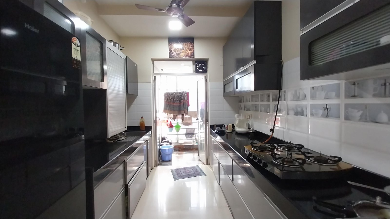 3 BHK Flat in Lodha Aqua Mira Road,