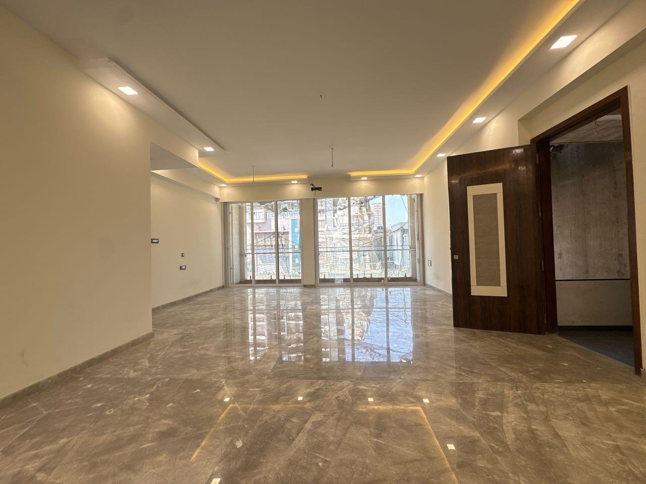 4 BHK Flat in Maheshwari Bhavan, Mira Bhayandar
