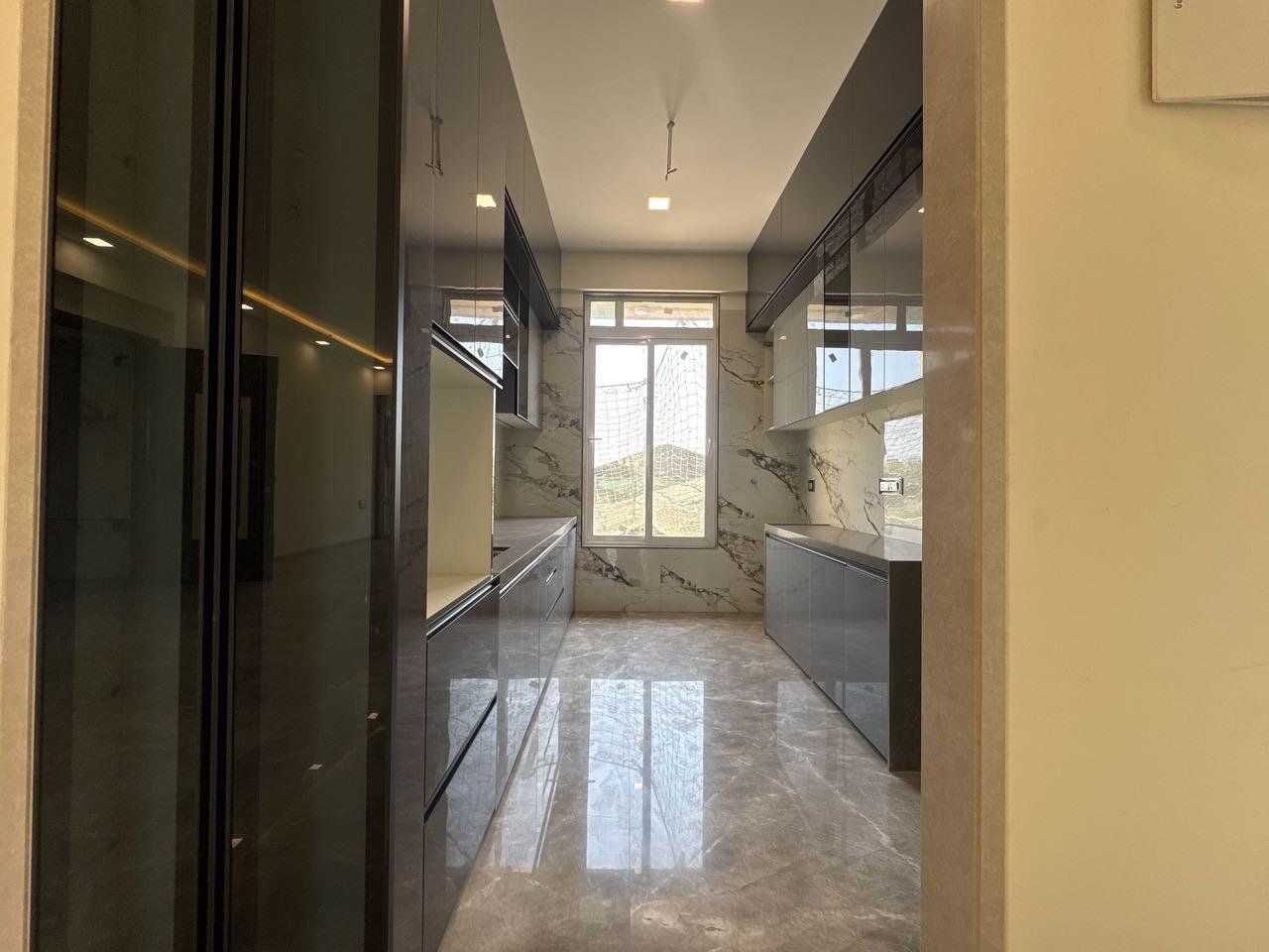 4 BHK Flat in Maheshwari Bhavan, Mira Bhayandar