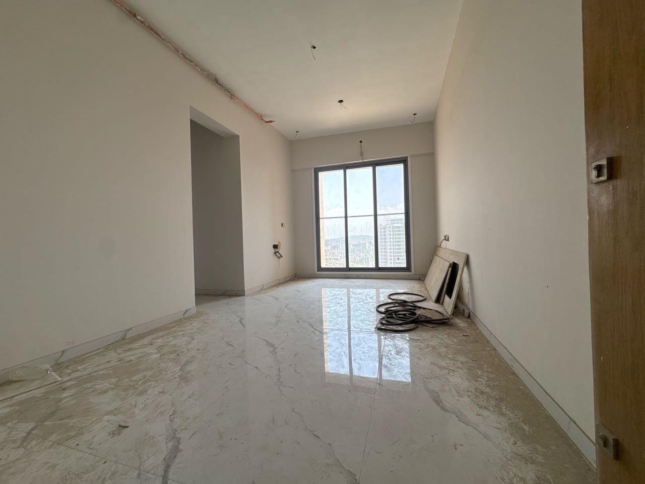 2 BHK Flat in Maxxus Mall West, Mira Bhayandar