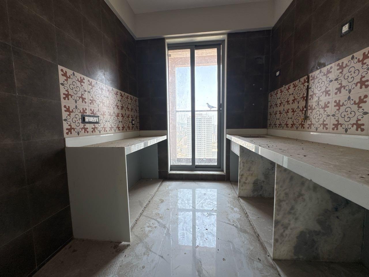 2 BHK Flat in Maxxus Mall West, Mira Bhayandar