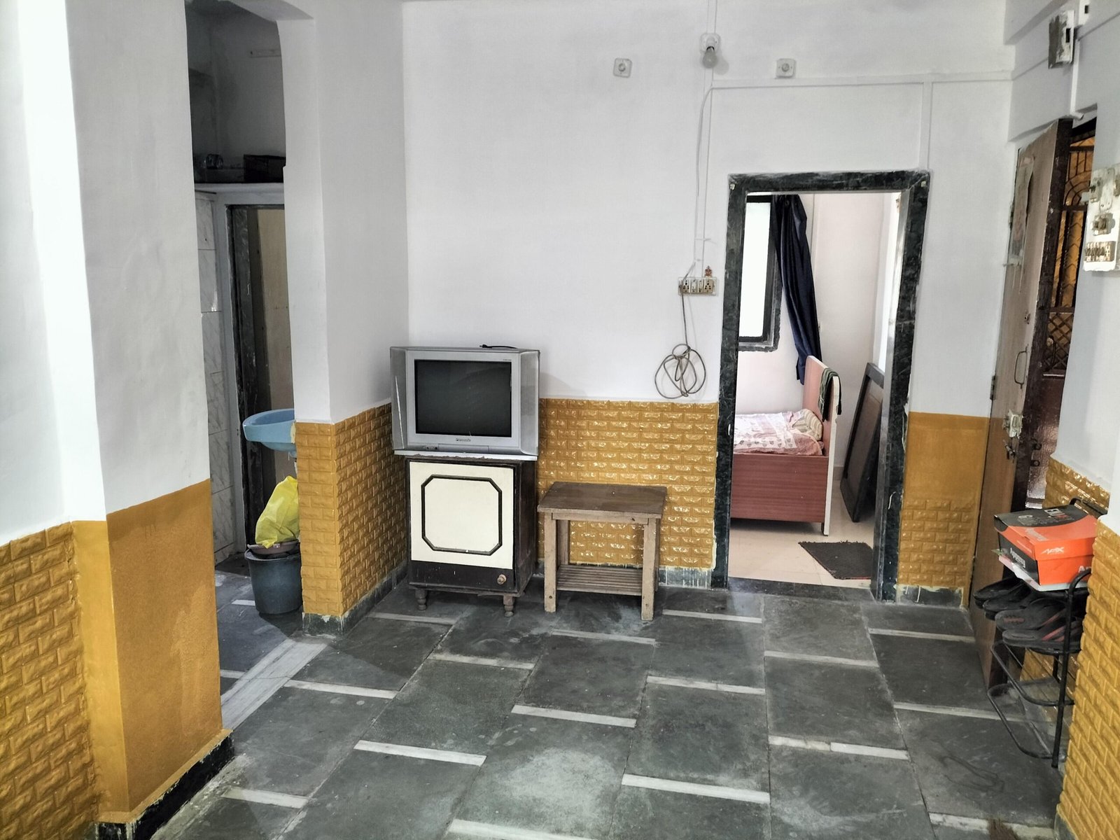 1 BHK Flat in Geeta Nagar Phase 8, Mira Road East