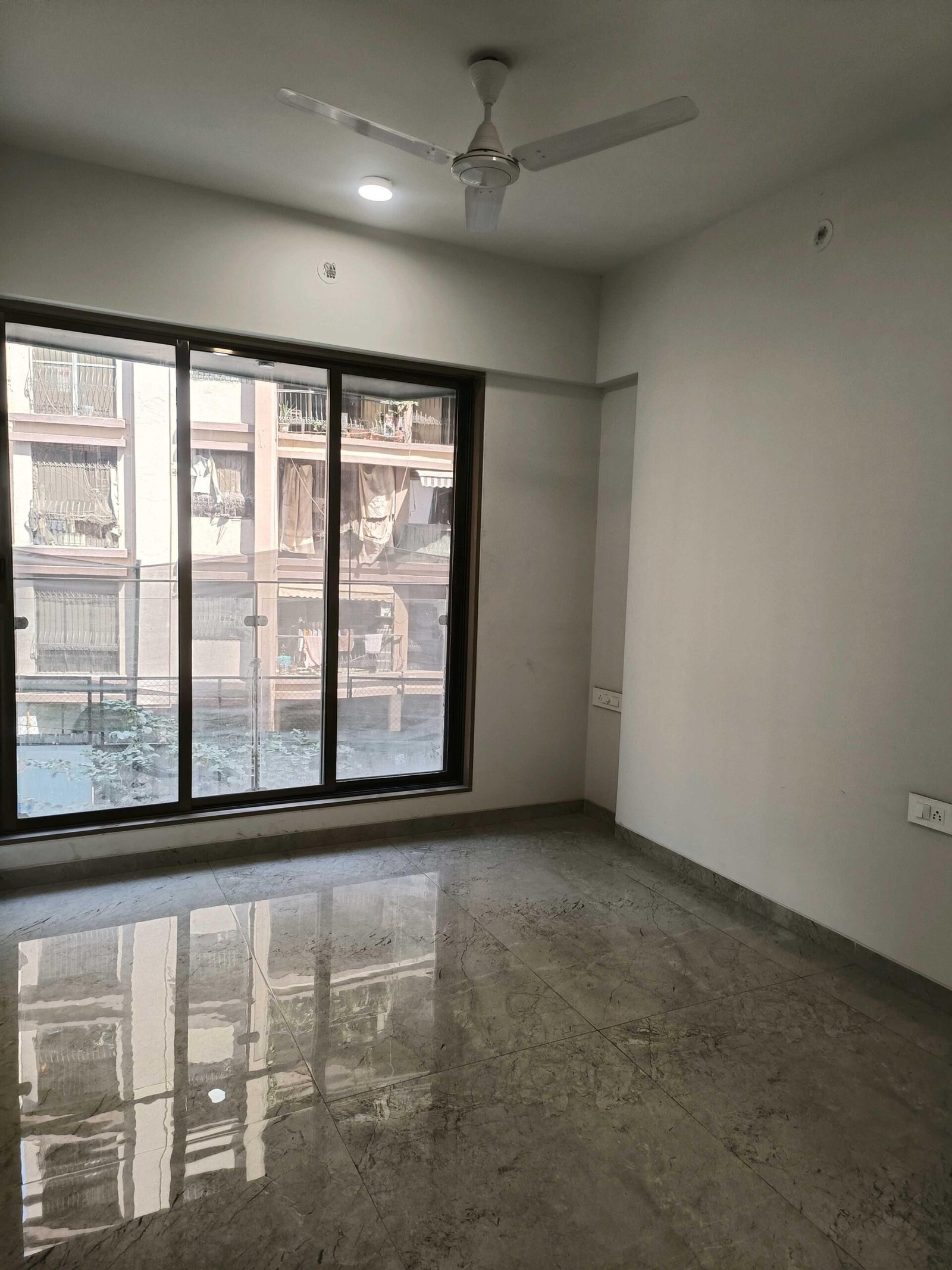 2 BHK Flat in Shree Shaswat Pleasant Park, Mira Road East