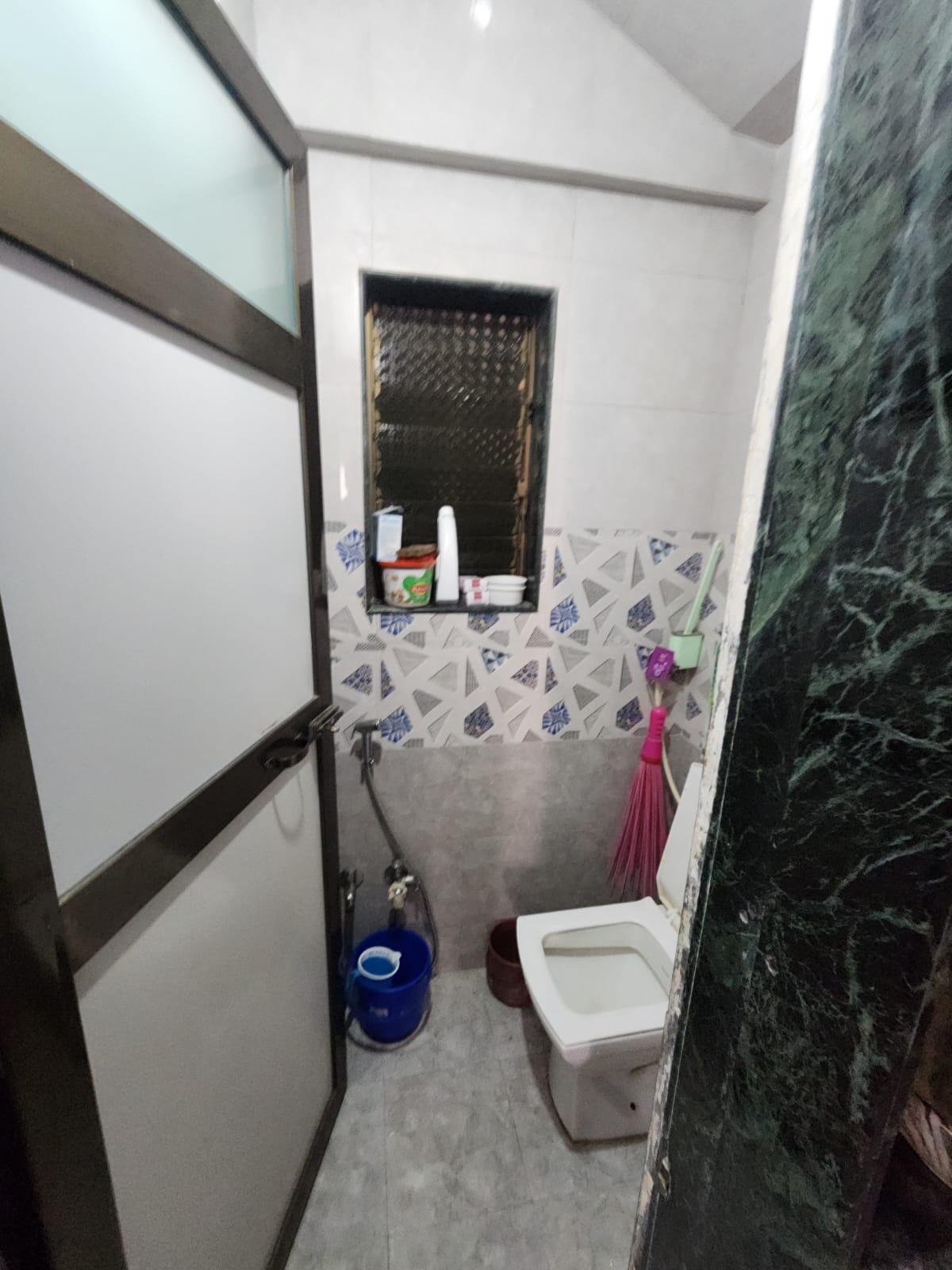 2 BHK Flat in ketki chs Sector 1 Shanti Nagar, Mira Road East