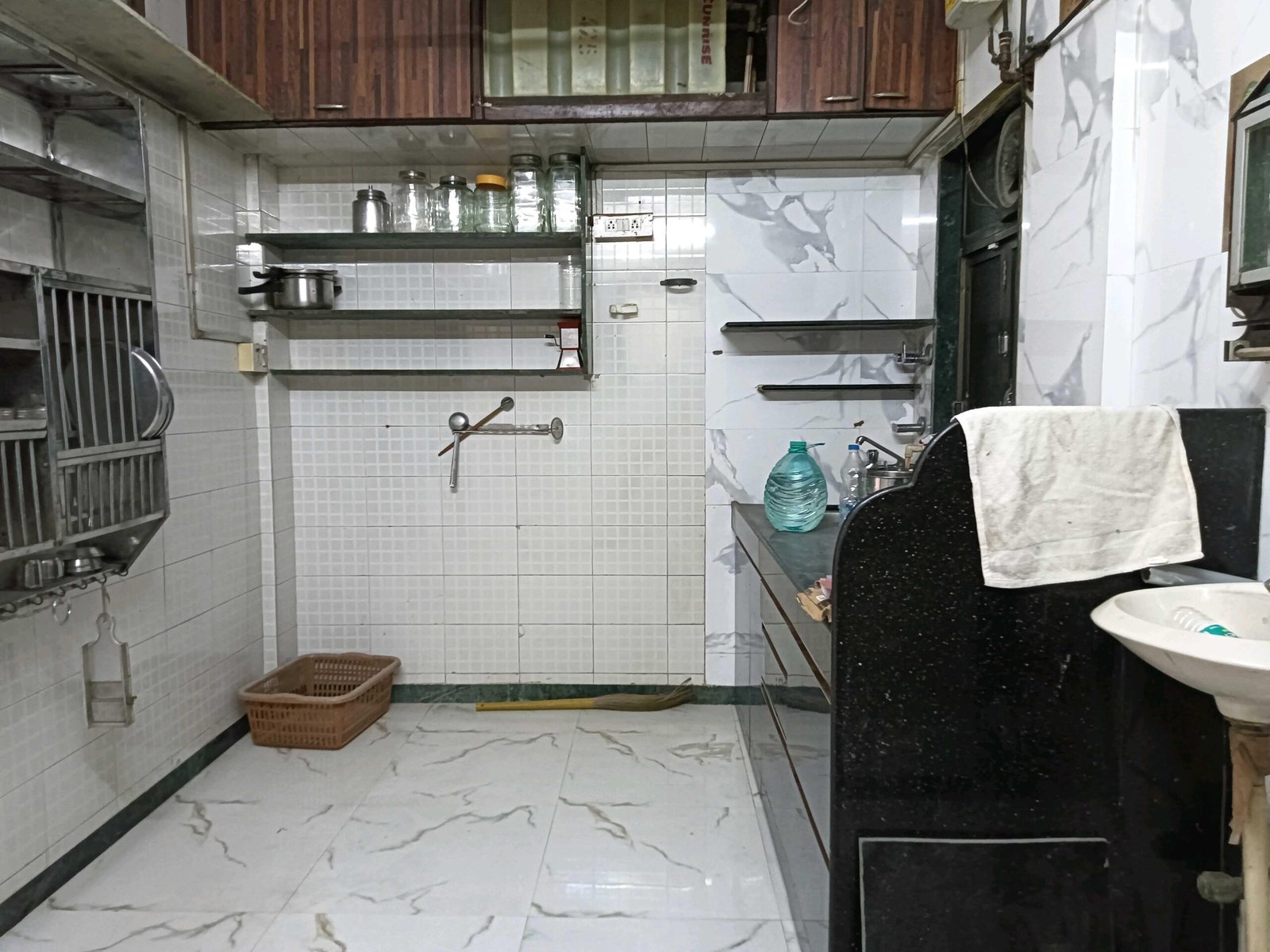 2 BHK Flat in rajnigandha Naya Nagar, Mira Road East