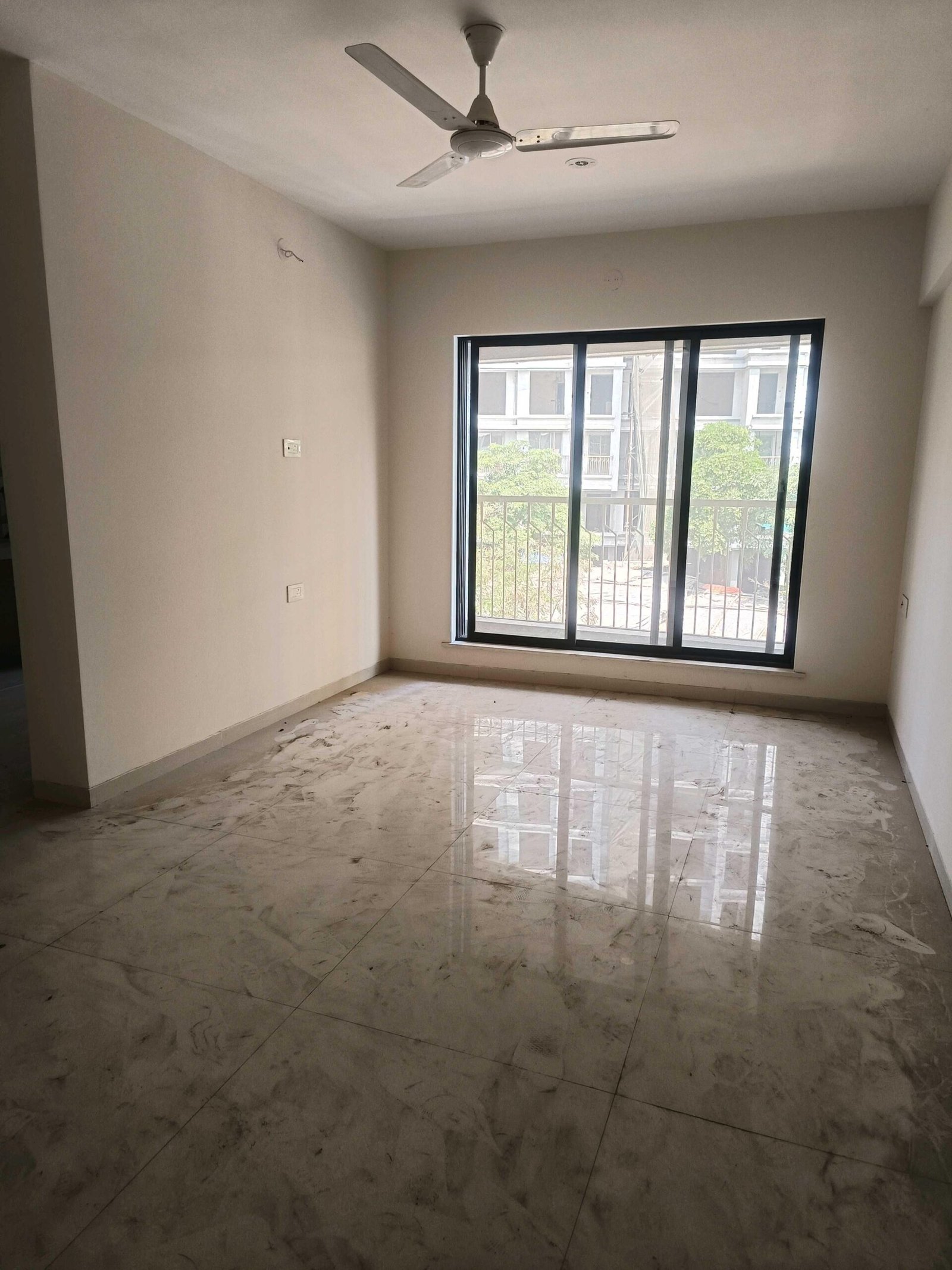 2 BHK Flat in unique estate E wing Ramdev Park, Mira Bhayandar